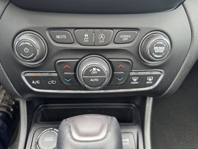 2019 Jeep Cherokee Overland 4x4