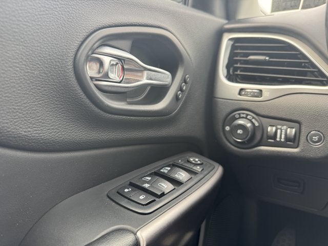 2019 Jeep Cherokee Overland 4x4