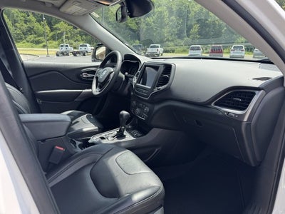 2022 Jeep Cherokee Latitude Lux