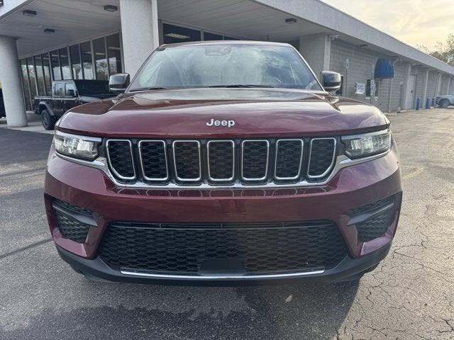 2025 Jeep Grand Cherokee GRAND CHEROKEE LAREDO X 4X4