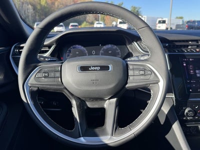 2025 Jeep Grand Cherokee GRAND CHEROKEE LAREDO X 4X4