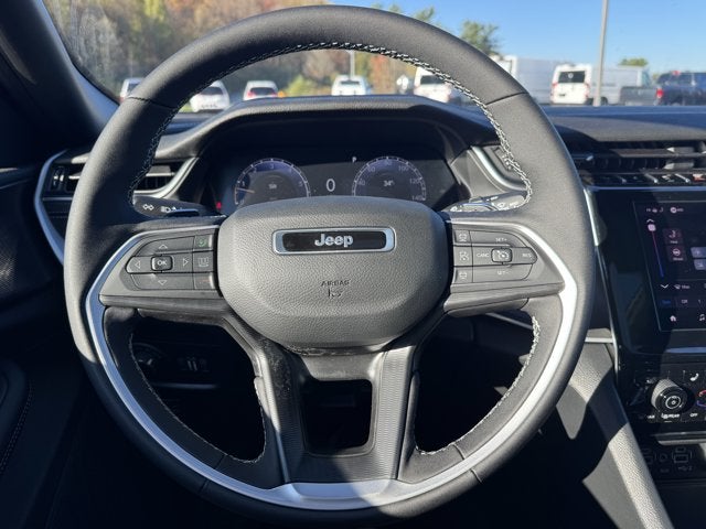 2025 Jeep Grand Cherokee GRAND CHEROKEE LAREDO X 4X4