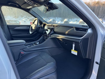 2025 Jeep Grand Cherokee GRAND CHEROKEE ALTITUDE 4X4