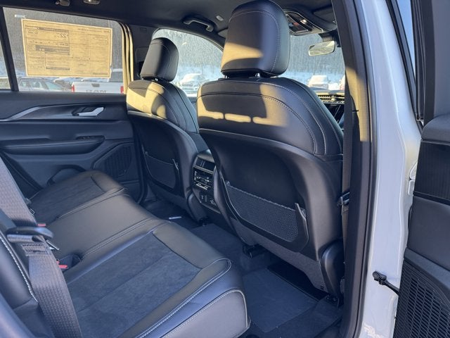 2025 Jeep Grand Cherokee GRAND CHEROKEE ALTITUDE 4X4