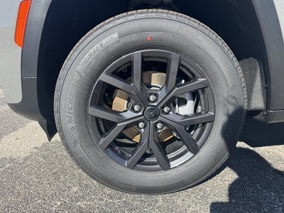 2027 Jeep Grand Cherokee GRAND CHEROKEE LAREDO ALTITUDE 4X4