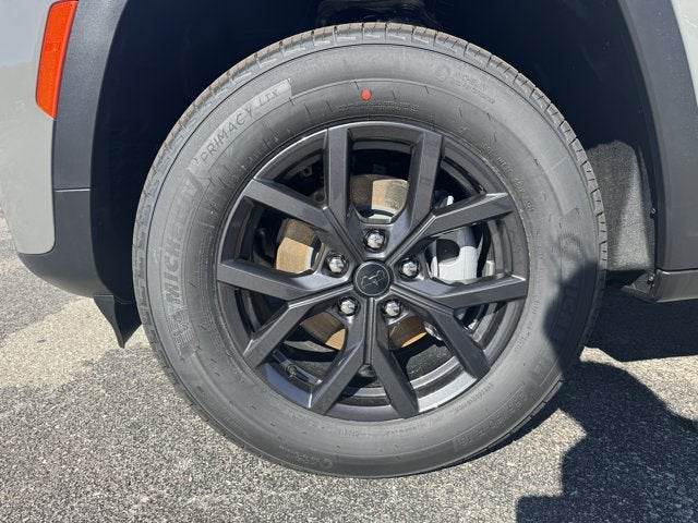 2027 Jeep Grand Cherokee GRAND CHEROKEE LAREDO ALTITUDE 4X4