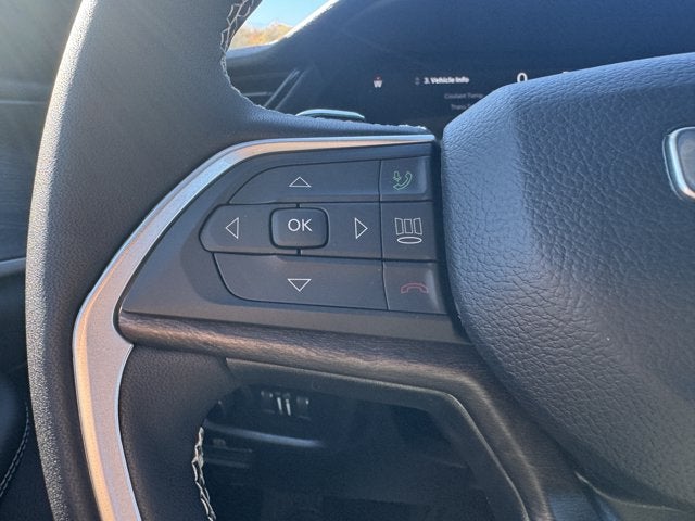 2027 Jeep Grand Cherokee GRAND CHEROKEE LAREDO ALTITUDE 4X4