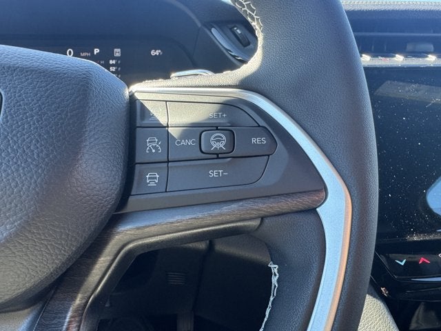 2027 Jeep Grand Cherokee GRAND CHEROKEE LAREDO ALTITUDE 4X4