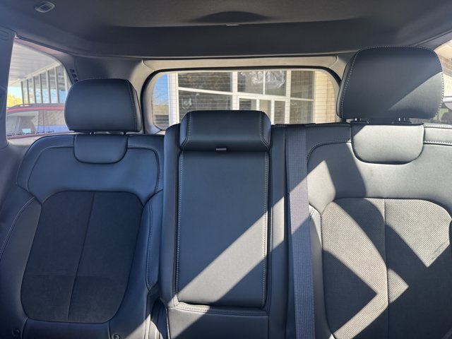 2027 Jeep Grand Cherokee GRAND CHEROKEE LAREDO ALTITUDE 4X4
