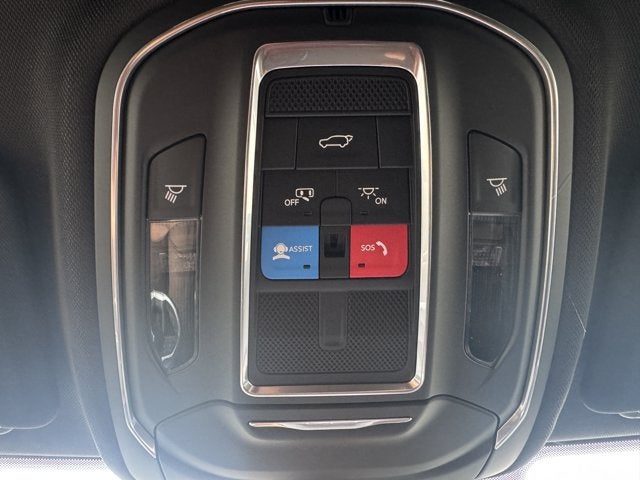 2027 Jeep Grand Cherokee Laredo Altitude