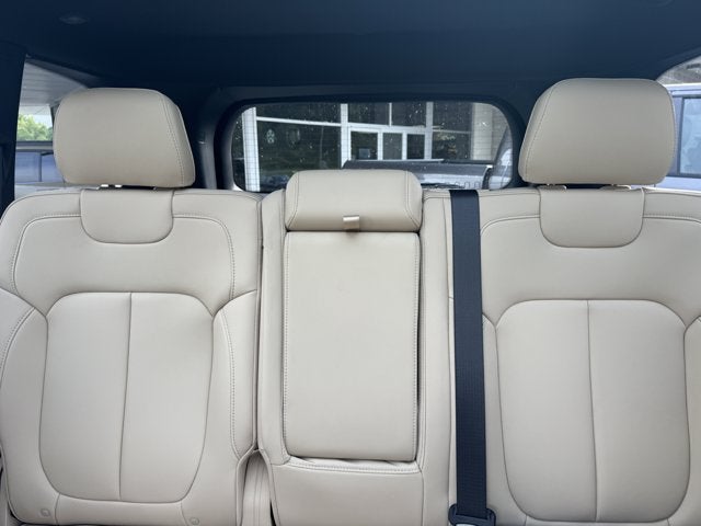 2027 Jeep Grand Cherokee Limited