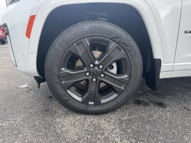 2027 Jeep Grand Cherokee Limited Reserve