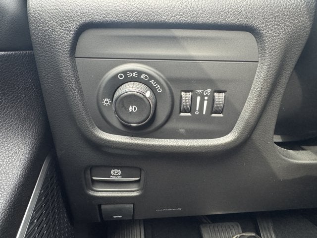 2027 Jeep Grand Cherokee Limited Reserve