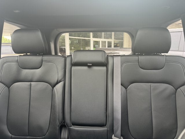 2027 Jeep Grand Cherokee Limited Reserve