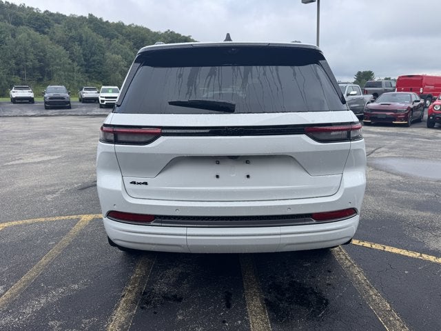 2027 Jeep Grand Cherokee Limited Reserve