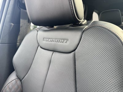 2027 Jeep Grand Cherokee Summit