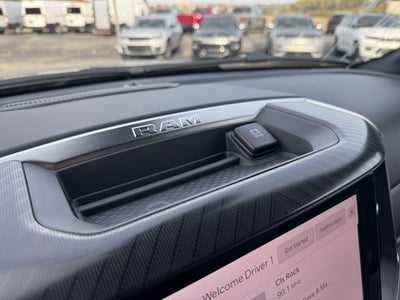 2025 RAM Ram 1500 RAM 1500 BIG HORN CREW CAB 4X4 5'7' BOX