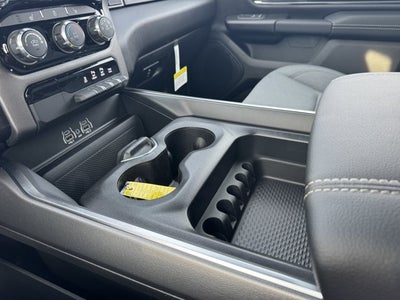 2025 RAM Ram 1500 RAM 1500 BIG HORN CREW CAB 4X4 5'7' BOX