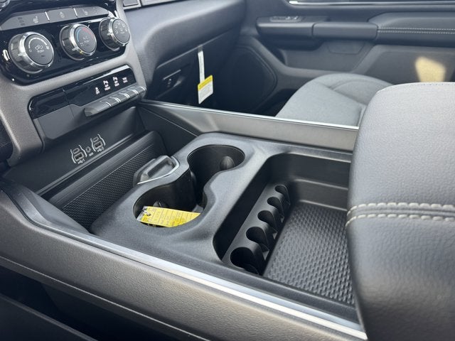 2025 RAM Ram 1500 RAM 1500 BIG HORN CREW CAB 4X4 5'7' BOX