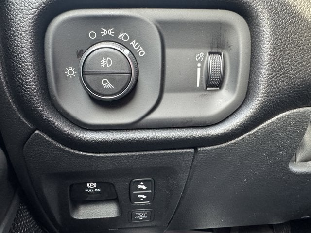 2025 RAM Ram 1500 RAM 1500 BIG HORN CREW CAB 4X4 5'7' BOX