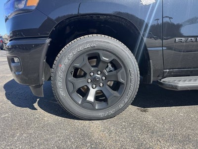 2026 RAM Ram 1500 RAM 1500 EXPRESS CREW CAB 4X4 5'7' BOX