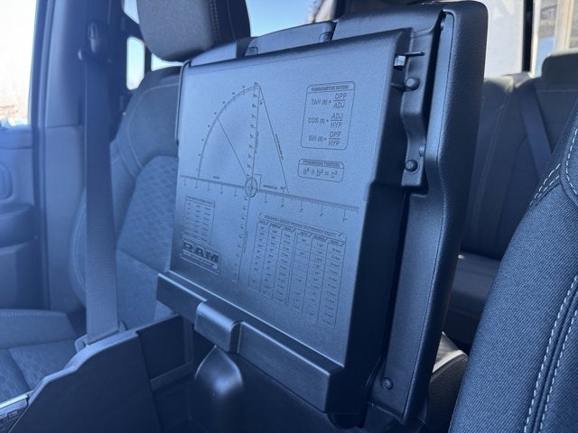 2026 RAM Ram 1500 RAM 1500 EXPRESS CREW CAB 4X4 5'7' BOX