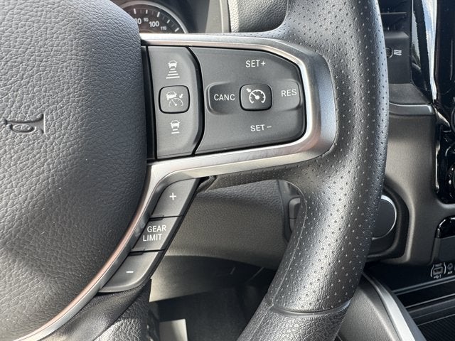 2026 RAM 1500 RAM 1500 EXPRESS CREW CAB 4X4 5'7' BOX