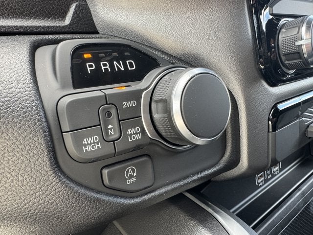2026 RAM 1500 RAM 1500 EXPRESS CREW CAB 4X4 5'7' BOX