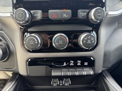 2026 RAM 1500 RAM 1500 EXPRESS CREW CAB 4X4 5'7' BOX