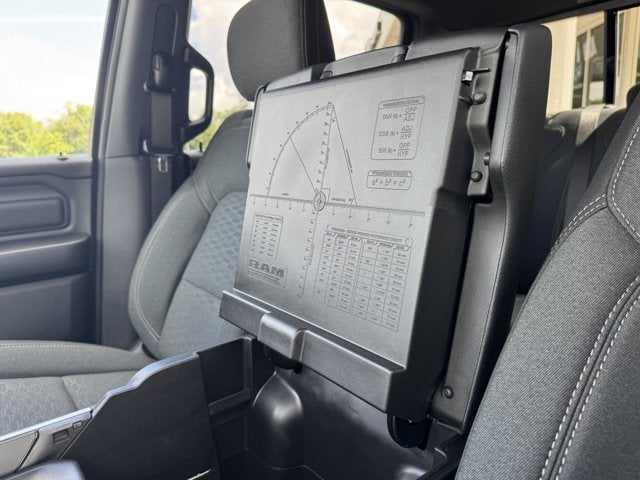 2026 RAM 1500 RAM 1500 EXPRESS CREW CAB 4X4 5'7' BOX