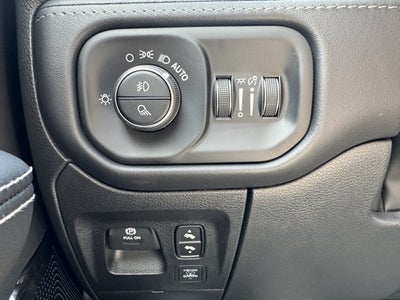 2026 RAM Ram 1500 RAM 1500 LIMITED CREW CAB 4X4 5'7' BOX