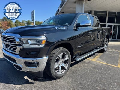 2022 RAM 1500 Laramie Crew Cab 4x4 5'7' Box