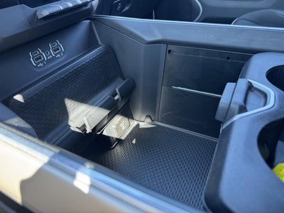 2022 RAM 1500 Laramie Crew Cab 4x4 5'7' Box