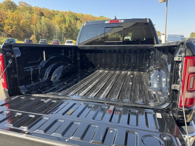 2022 RAM 1500 Laramie Crew Cab 4x4 5'7' Box