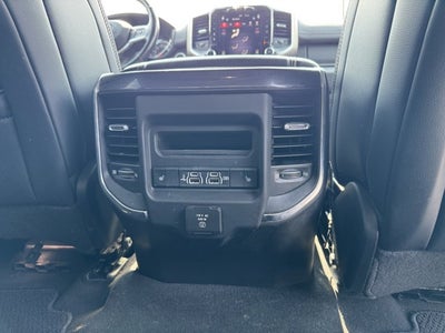 2019 RAM 1500 Laramie Crew Cab 4x4 5'7' Box