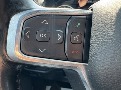 2019 RAM 1500 Laramie Crew Cab 4x4 5'7' Box