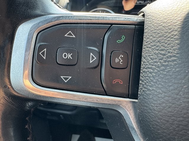 2019 RAM 1500 Laramie Crew Cab 4x4 5'7' Box