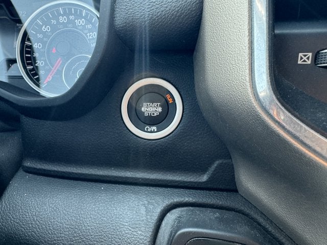 2019 RAM 1500 Laramie Crew Cab 4x4 5'7' Box