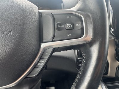2021 RAM 1500 Laramie Crew Cab 4x4 5'7' Box
