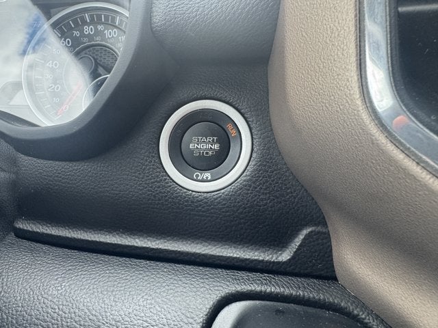 2021 RAM 1500 Laramie Crew Cab 4x4 5'7' Box