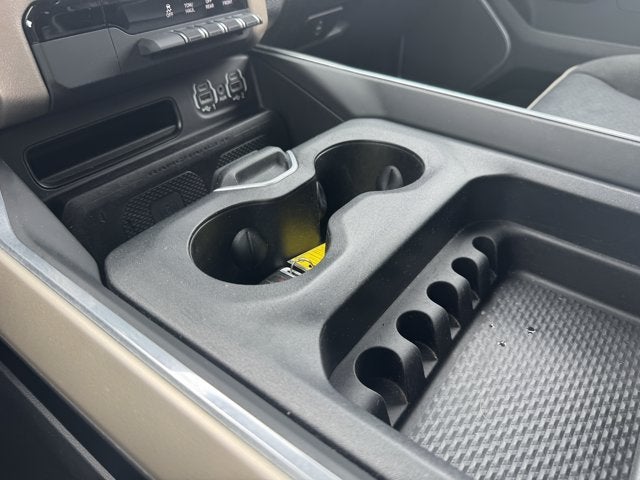 2021 RAM 1500 Laramie Crew Cab 4x4 5'7' Box
