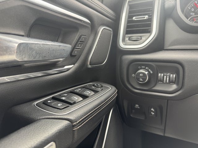 2021 RAM 1500 Laramie Crew Cab 4x4 5'7' Box