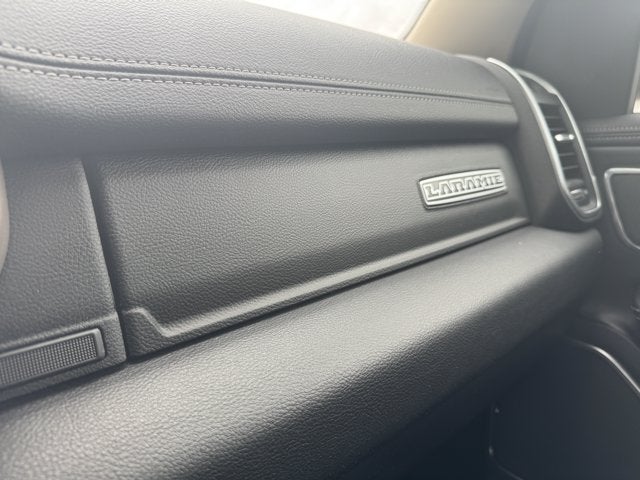 2021 RAM 1500 Laramie Crew Cab 4x4 5'7' Box