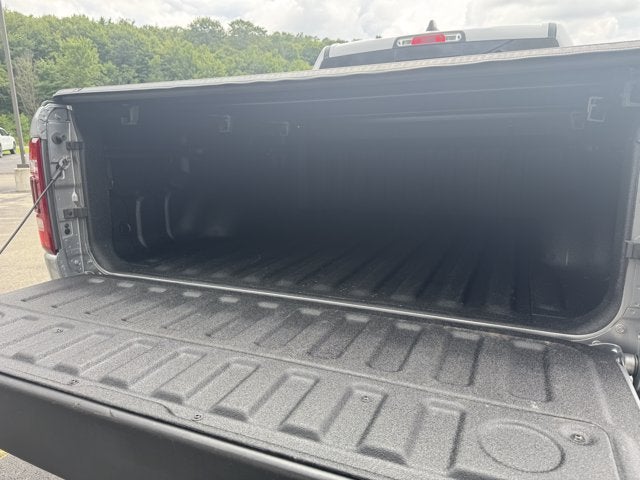 2021 RAM 1500 Laramie Crew Cab 4x4 5'7' Box