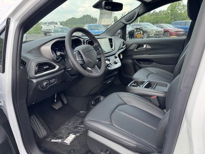 2027 Chrysler Pacifica PACIFICA SELECT