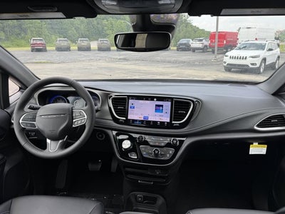 2027 Chrysler Pacifica PACIFICA SELECT