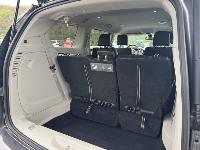 2020 Chrysler Voyager LXI