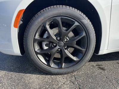 2027 Chrysler Pacifica PACIFICA SELECT AWD