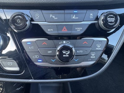 2027 Chrysler Pacifica PACIFICA SELECT AWD