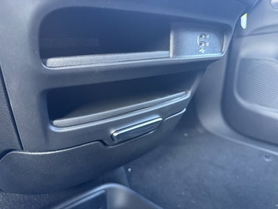 2027 Chrysler Pacifica PACIFICA SELECT AWD
